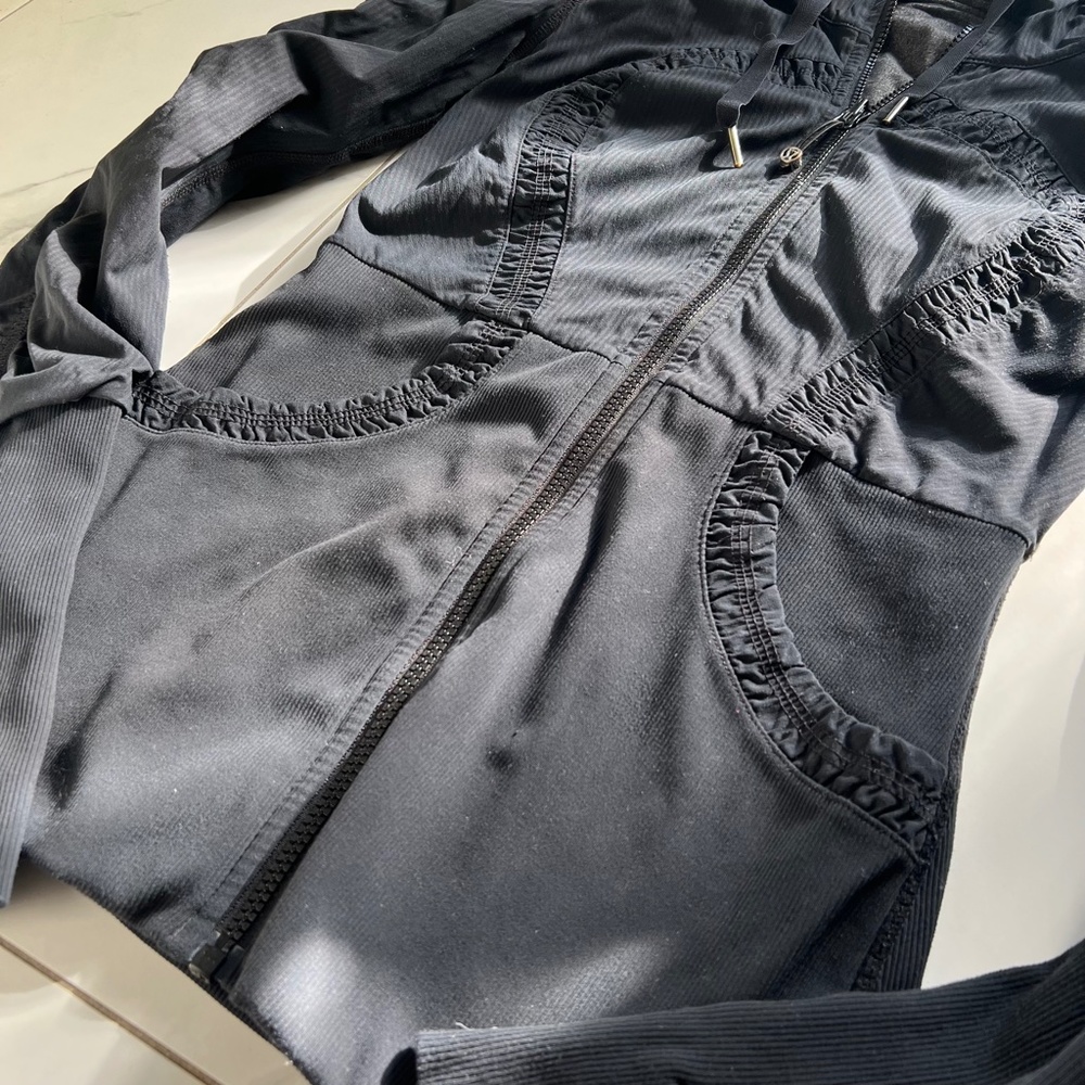 lululemon athletica Black Hooded Zip-Up Jacket - Picture 7 of 12